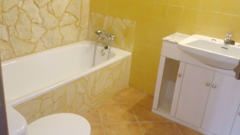 Chale a nivel del suelo con piscina, calefacción y vistas al mar cerca de Son Carrió -- CH 63