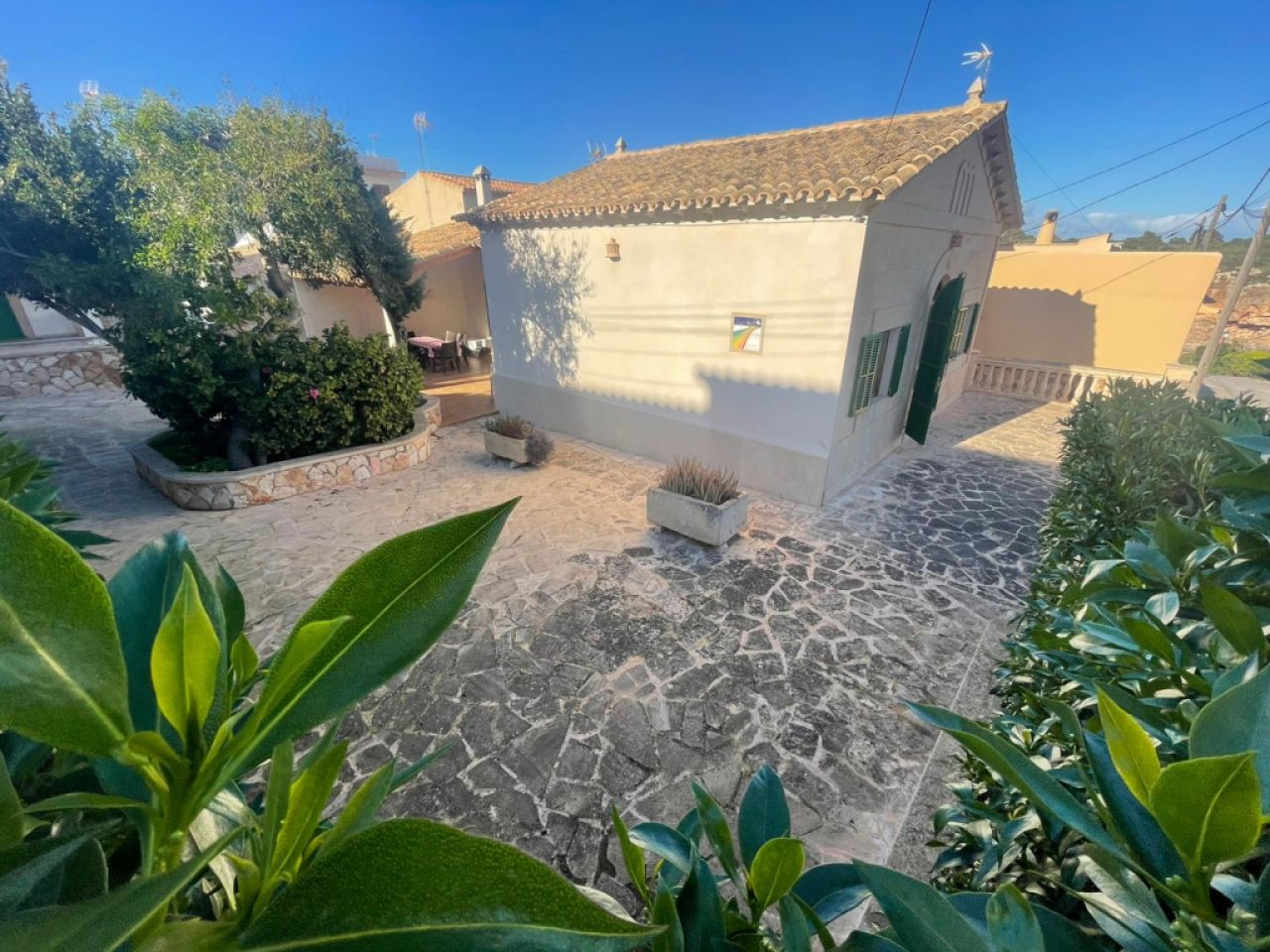 Ground-level chalet with garden, holiday license and sea view in Cala Figuera -- CH 48