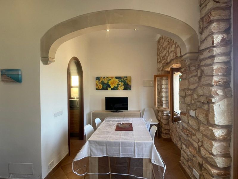 Ground-level chalet with garden, holiday license and sea view in Cala Figuera -- CH 48