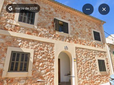 Ebenerdiges Dorfhaus mit Fussbodenheizung und Innenhof in Son Macia -- DH 65a