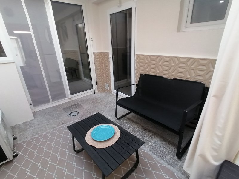 Casa de pueblo a nivel de calle con patio en Porto Cristo -- DH 09