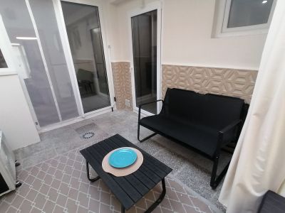 Casa de pueblo a nivel de calle con patio en Porto Cristo -- DH 09