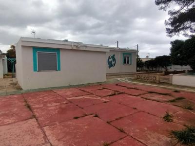 Ebenerdiges und modernes Chalet mit 5 Zimmern in Cala LLombards -- CH 20