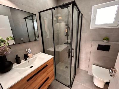 Ebenerdiges und modernes Chalet mit 5 Zimmern in Cala LLombards -- CH 20