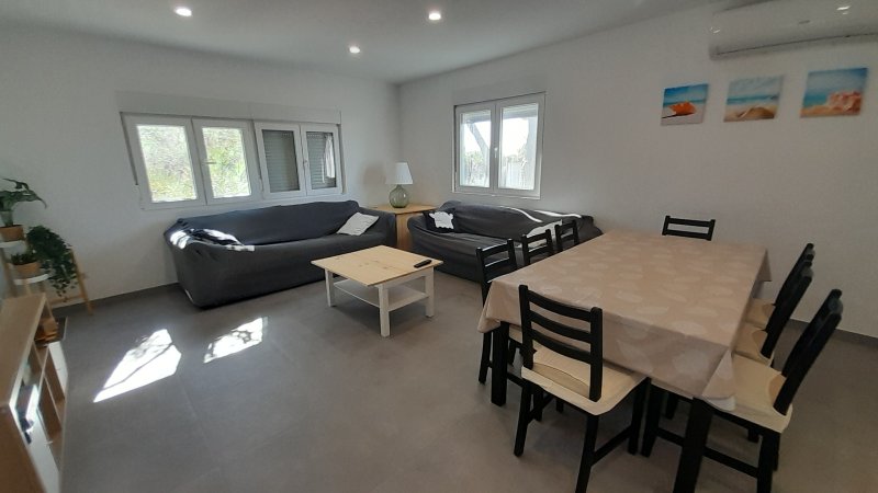 Ground-floor and modern 5-room chalet in Cala LLombards -- CH 20