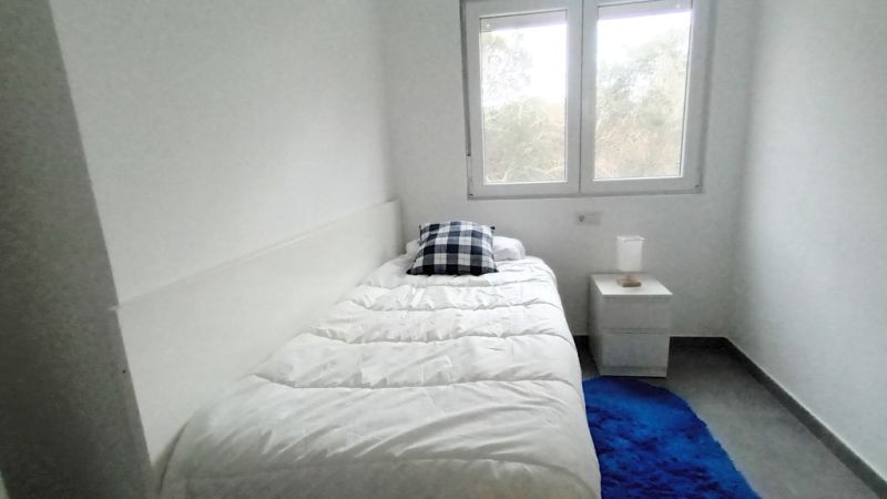 Ebenerdiges und modernes Chalet mit 5 Zimmern in Cala LLombards -- CH 20