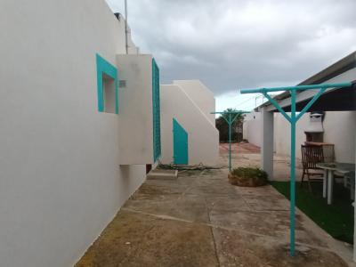 Ebenerdiges und modernes Chalet mit 5 Zimmern in Cala LLombards -- CH 20