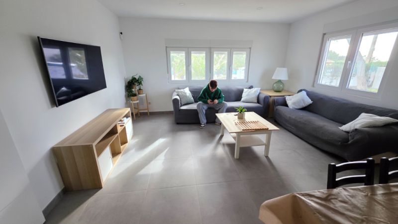 Ebenerdiges und modernes Chalet mit 5 Zimmern in Cala LLombards -- CH 20