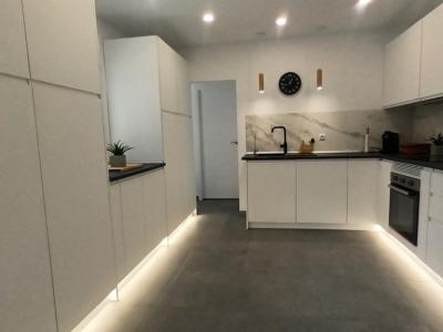 Ebenerdiges und modernes Chalet mit 5 Zimmern in Cala LLombards -- CH 20