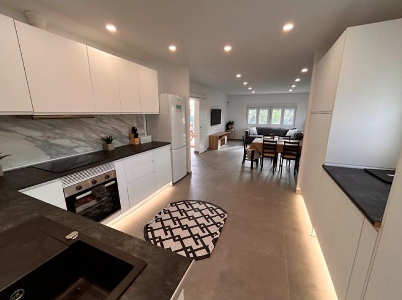 Ebenerdiges und modernes Chalet mit 5 Zimmern in Cala LLombards -- CH 20