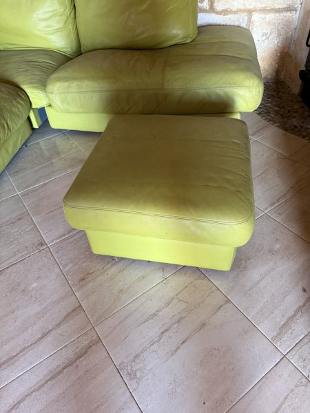 Corner sofa combination (3 pieces + footstool) to give away