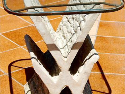 Eckiger Glas-Stein-Tisch, Beistelltisch mit Zeitschriftenständer, Zeitungstasche