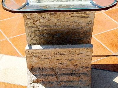 Eckiger Glas-Stein-Tisch, Beistelltisch mit Zeitschriftenständer, Zeitungstasche