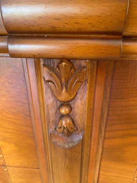 Corner Display Cabinet with Light