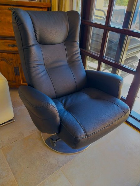 Edler drehbarer Relaxsessel