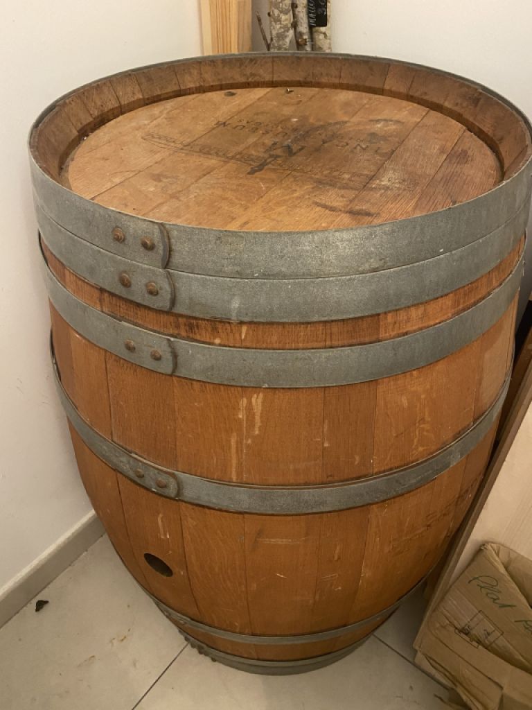 Oak barrel