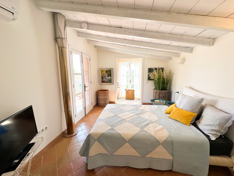 Ein Ort zum Ankommen: Stilvolle Finca bei Santanyí mit Gartenidylle und Inselcharme.