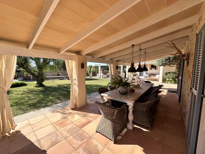 Ein Ort zum Ankommen: Stilvolle Finca bei Santanyí mit Gartenidylle und Inselcharme.