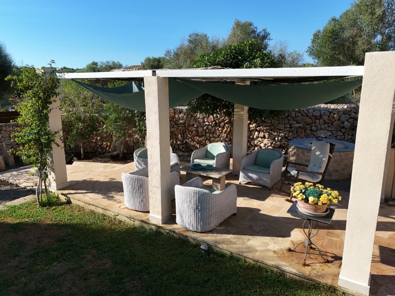 Ein Ort zum Ankommen: Stilvolle Finca bei Santanyí mit Gartenidylle und Inselcharme.