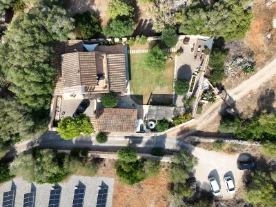 Ein Ort zum Ankommen: Stilvolle Finca bei Santanyí mit Gartenidylle und Inselcharme.