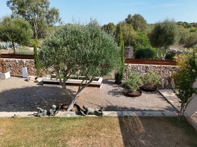 Ein Ort zum Ankommen: Stilvolle Finca bei Santanyí mit Gartenidylle und Inselcharme.