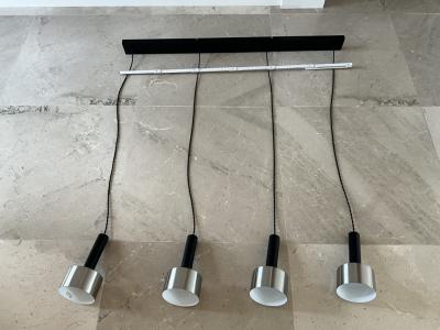 Eine Pendelleuchte und eine Deckenleuchte zu verschenken