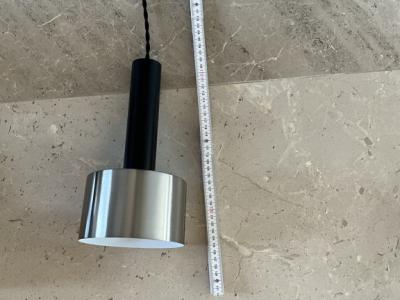 Eine Pendelleuchte und eine Deckenleuchte zu verschenken