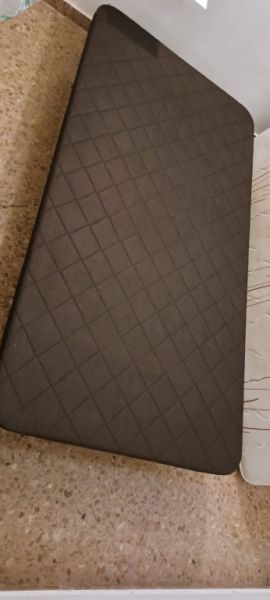 Single bed base 105 x 2 m.