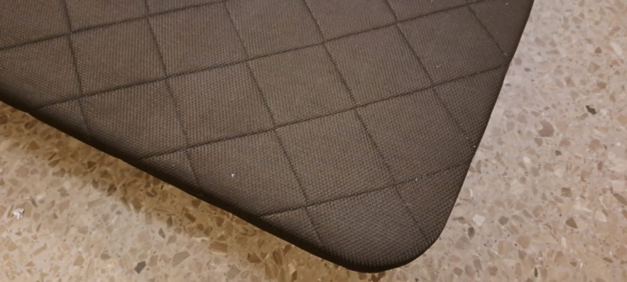 Single bed base 105 x 2 m.