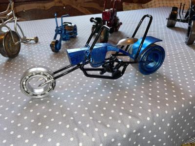 Motos artesanales únicas – Esculturas metálicas hechas a mano