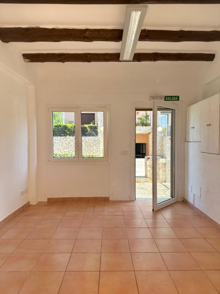 Local comercial único en el este de la isla