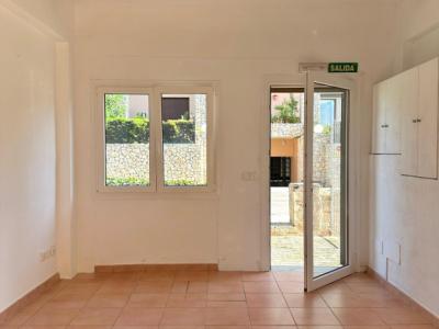 Local comercial único en el este de la isla