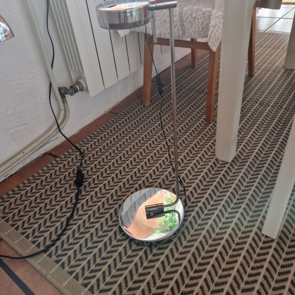 Elegante lámpara de escritorio LED