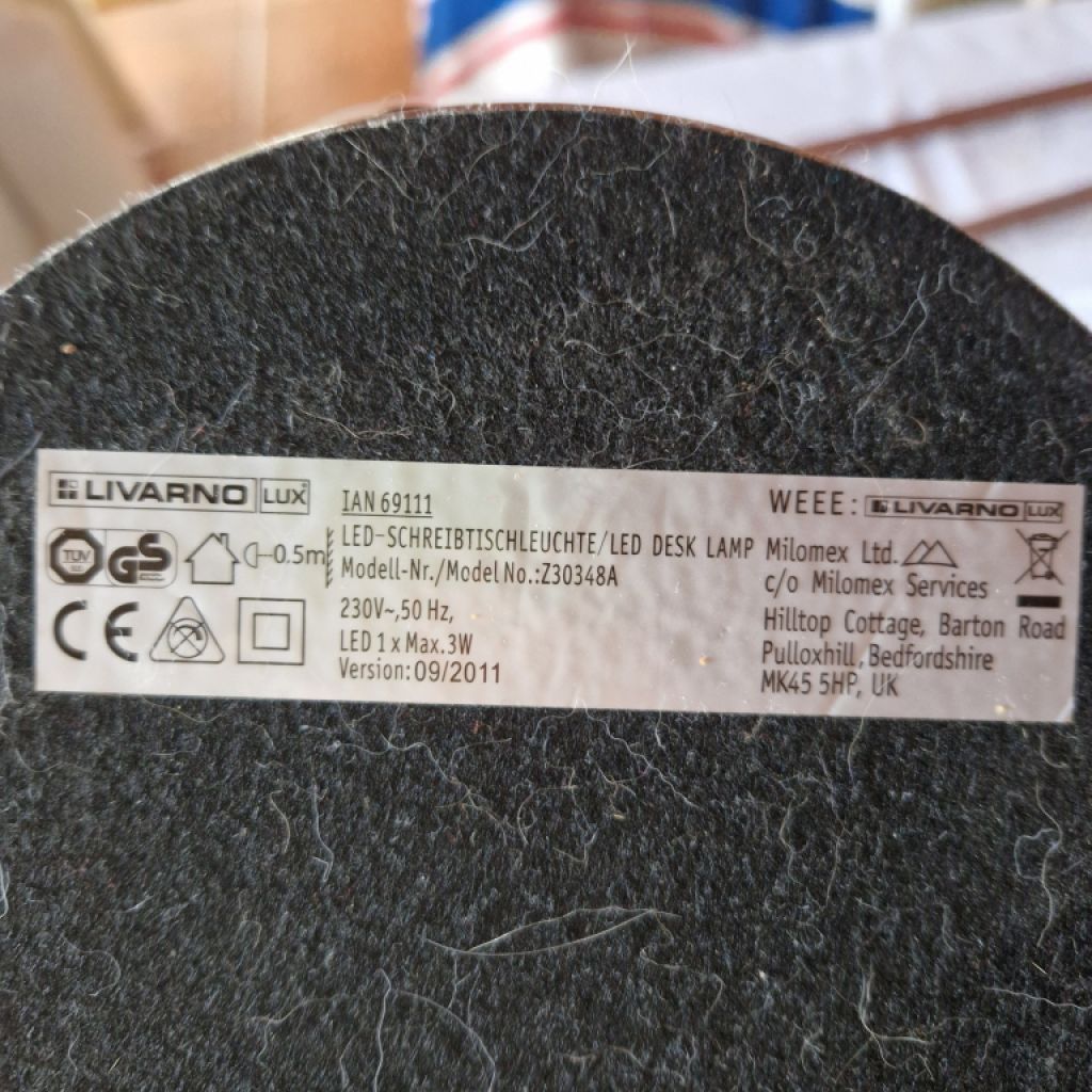 Elegante lámpara de escritorio LED