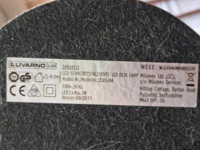 Elegante lámpara de escritorio LED