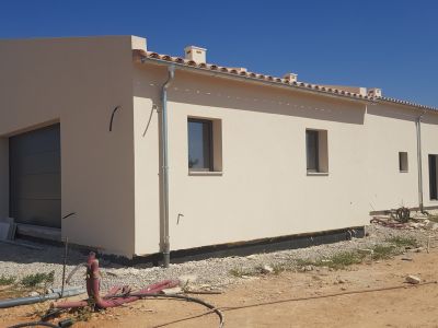 Elegante Neubaufinca mit Heizung, AC, Garage und Pool bei Porreres --- F 70