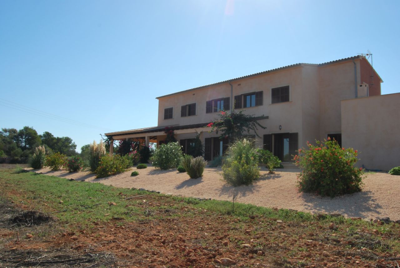 Elegant and large finca near S Amarrador - Santanyi --- F 44 VK