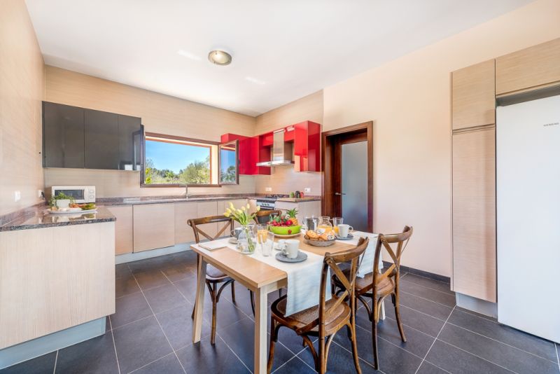 Elegant and large finca near S Amarrador - Santanyi --- F 44 VK