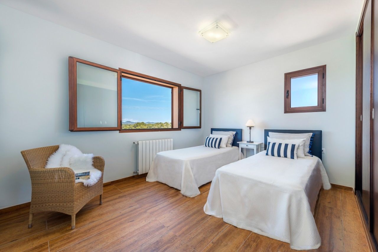 Elegant and large finca near S Amarrador - Santanyi --- F 44 VK