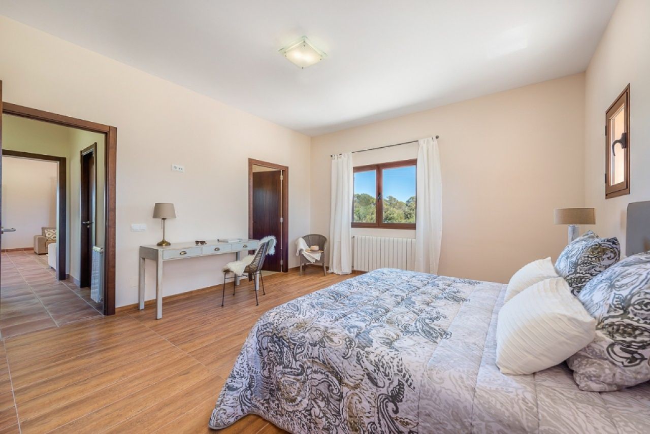 Elegant and large finca near S Amarrador - Santanyi --- F 44 VK