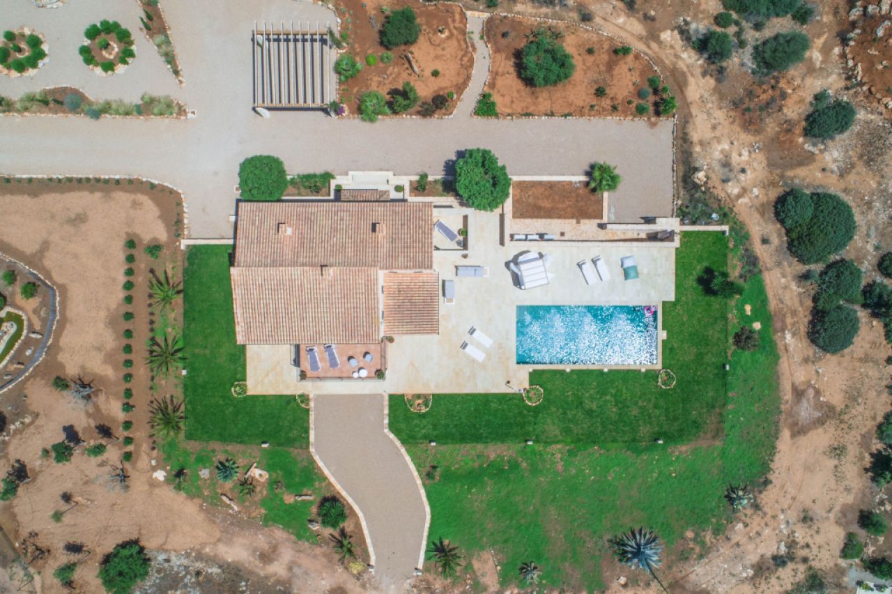 Elegante und moderne Finca nahe dem Es Trenc mit Pool -- F 32 FZ