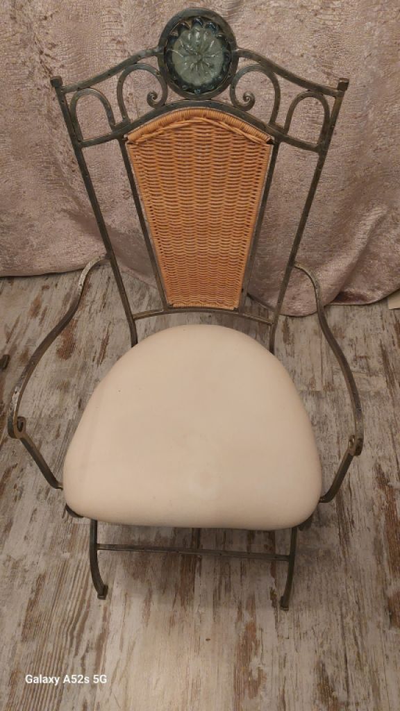 Eleganter Esstisch mit Glasplatte & 6 Stühlen – geschmiedetes Eisen mit Glaselementen