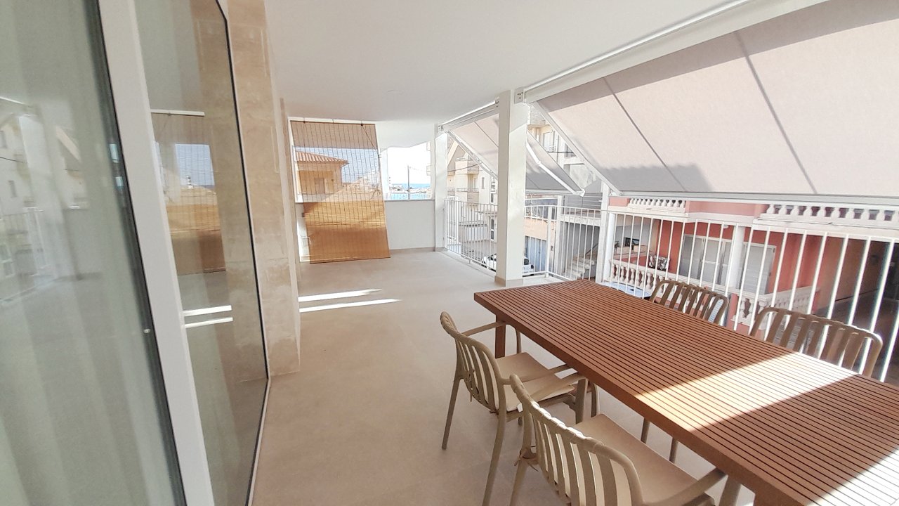 Elegantes Apartment mit grosser Terrasse und Teilmeerblick in Colonia St Jordi -- AP 153
