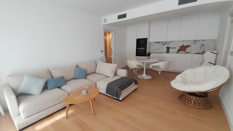Elegantes Apartment mit grosser Terrasse und Teilmeerblick in Colonia St Jordi -- AP 153