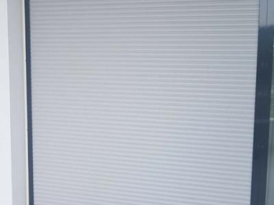 Persianas Eléctricas de Montaje Exterior/Interior