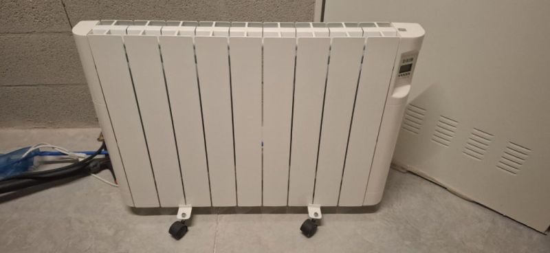 Electric Heater HJM 1500W – with Display & Wheels – top condition