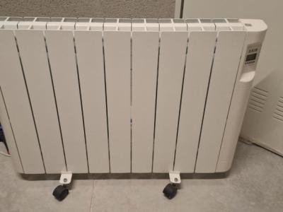 Electric Heater HJM 1500W – with Display & Wheels – top condition