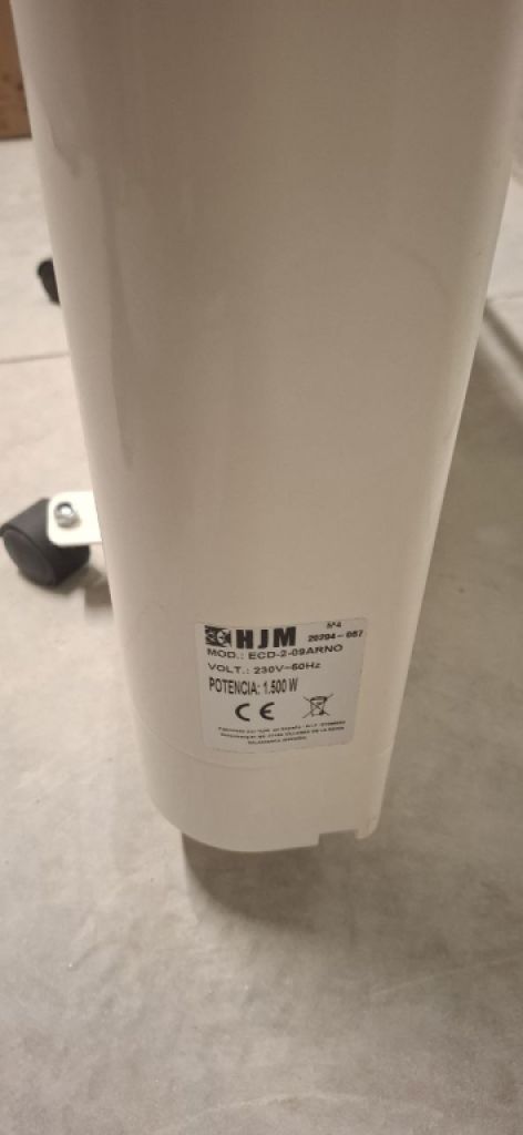 Electric Heater HJM 1500W – with Display & Wheels – top condition
