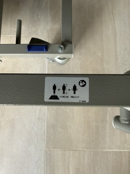 Elektrisches Pflegebett / Krankenbett  neuwertig  unbenutzt/