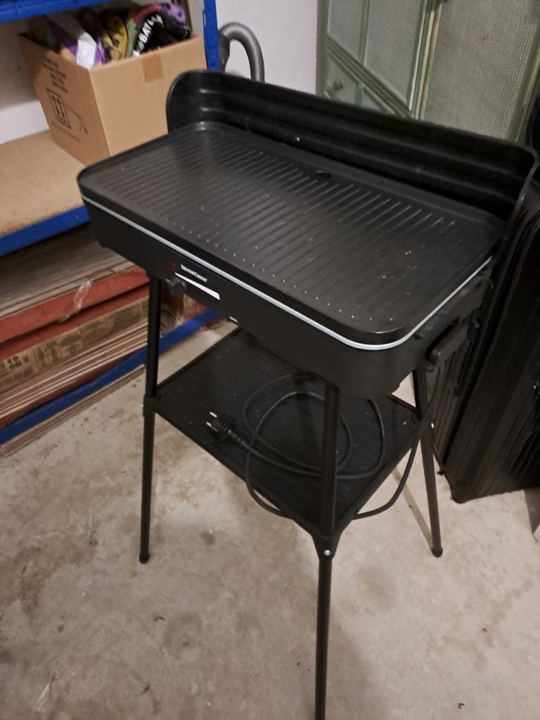 Elektro Tisch-und Standgrill SilverCrest NEU!